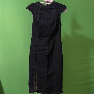 Alexia Admor Dark Blue Midi Dress with Cap Sleeves